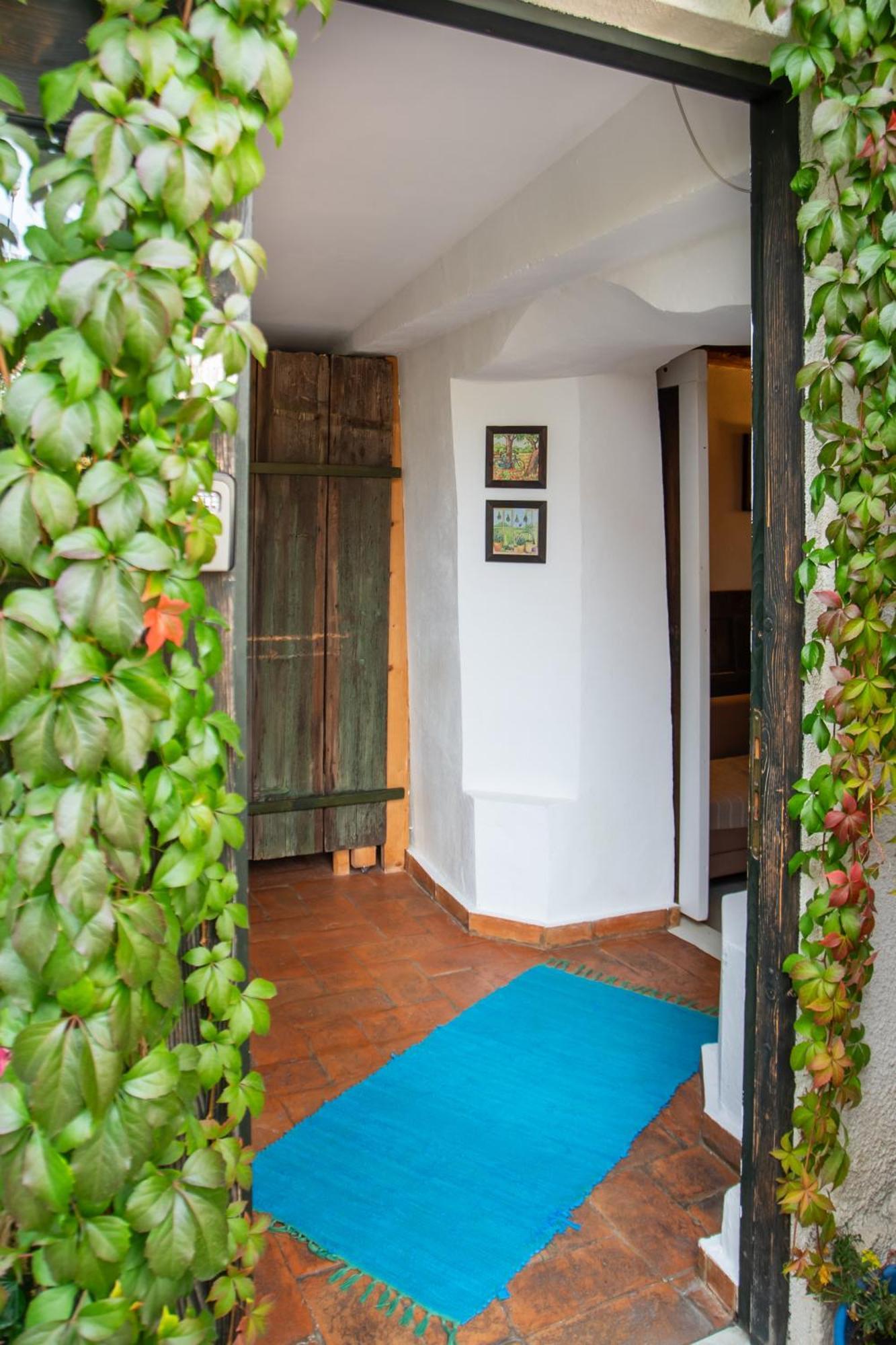 Bike House - 250-Year-Old Restored House In A Quiet Area براشوف المظهر الخارجي الصورة