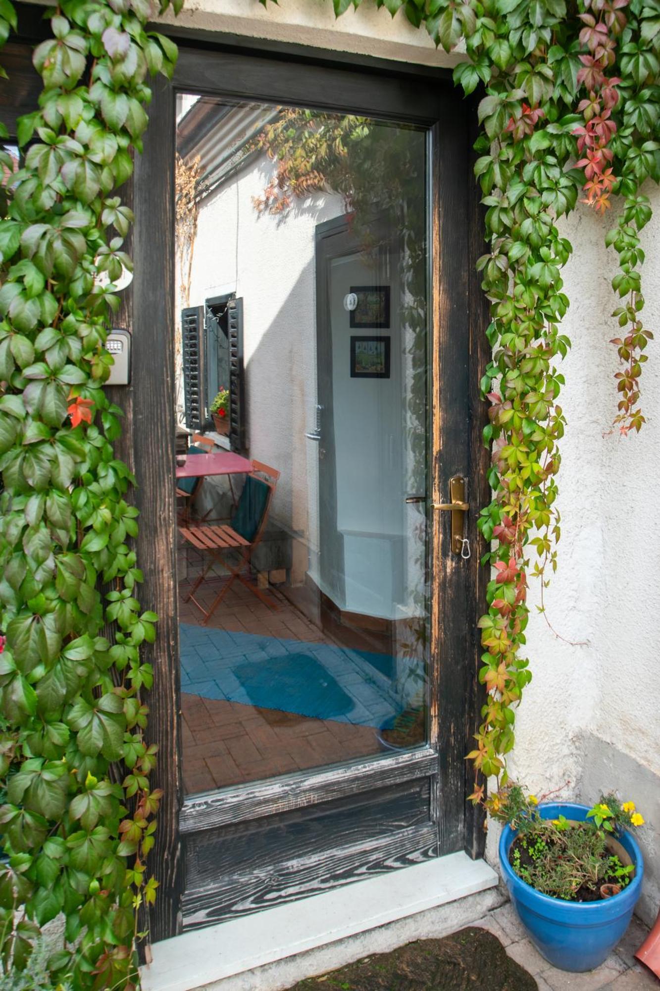 Bike House - 250-Year-Old Restored House In A Quiet Area براشوف المظهر الخارجي الصورة