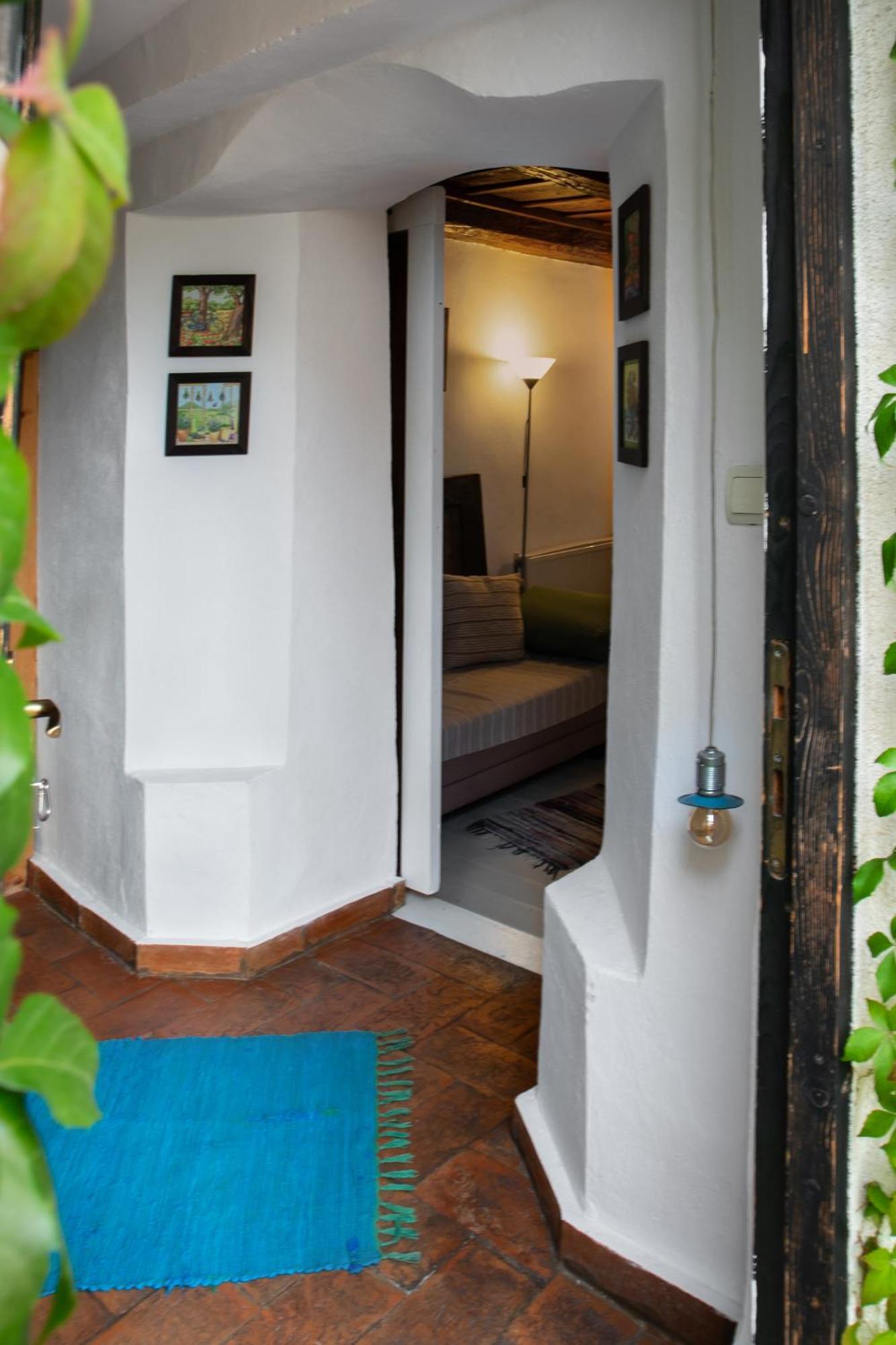 Bike House - 250-Year-Old Restored House In A Quiet Area براشوف المظهر الخارجي الصورة