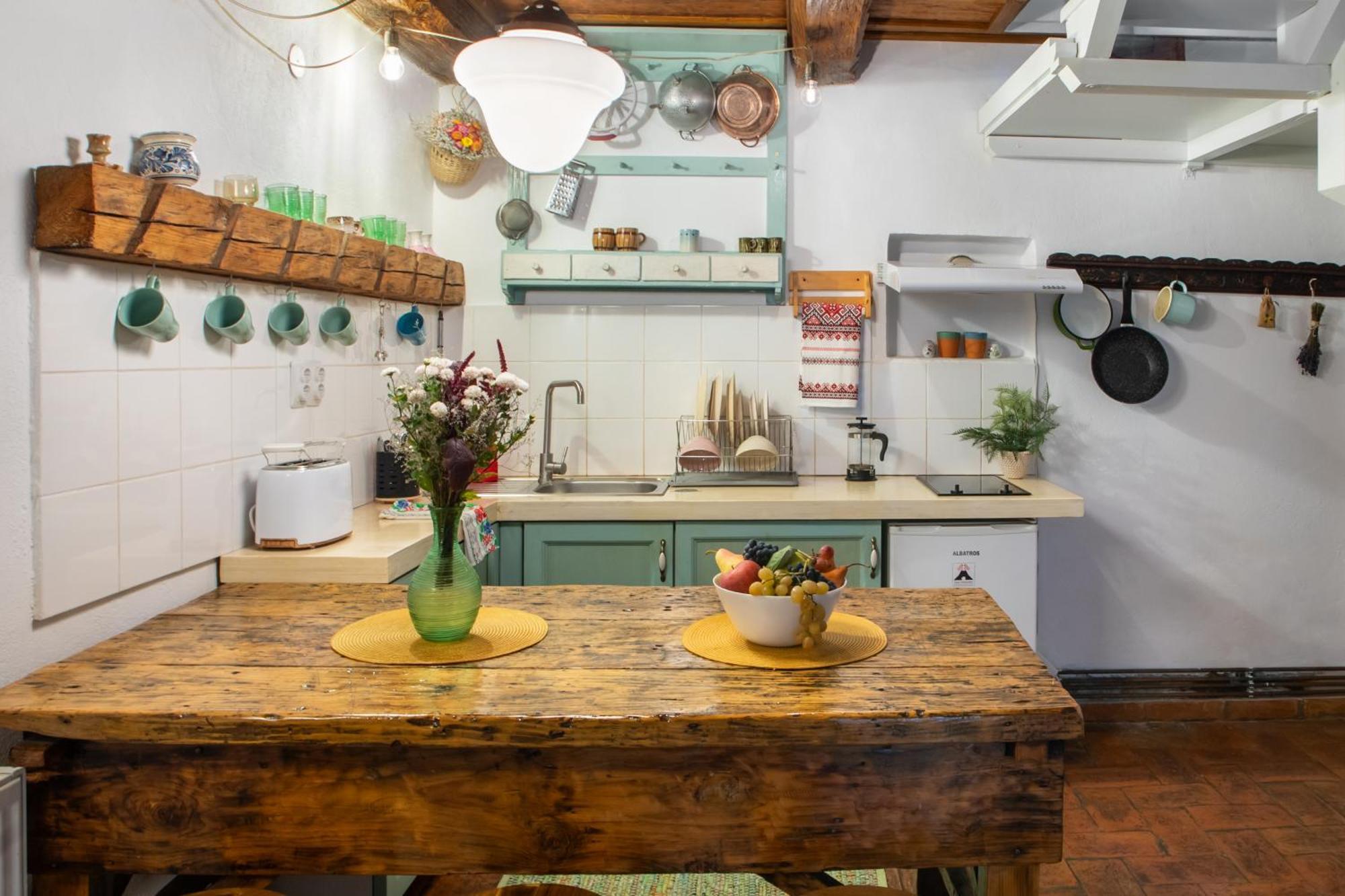 Bike House - 250-Year-Old Restored House In A Quiet Area براشوف المظهر الخارجي الصورة