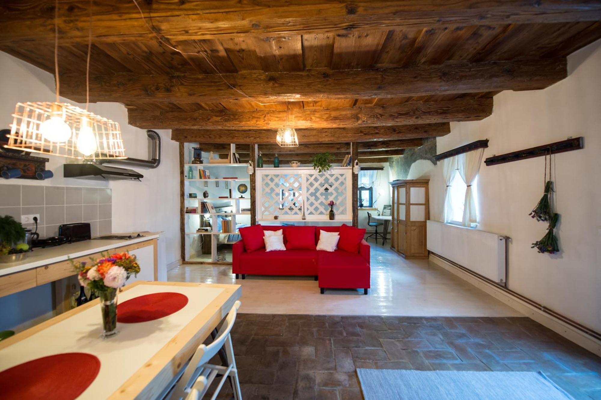 Bike House - 250-Year-Old Restored House In A Quiet Area براشوف المظهر الخارجي الصورة